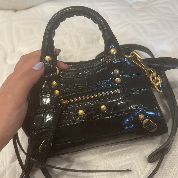 Balenciaga Black Croc-Embossed Neo Classic Nano city crossbody - Picture 7 of 10